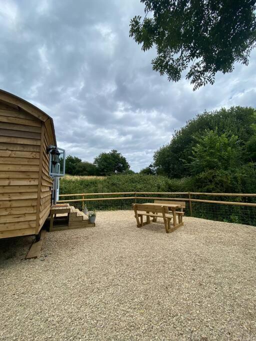 Drakes Mead Retreat - Shepherd'S Hut Axminster Exterior photo